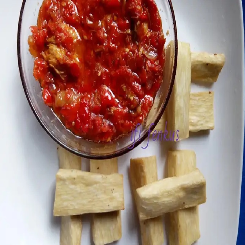 Fried Yam with Tofu or Mushroom tomato Sauce